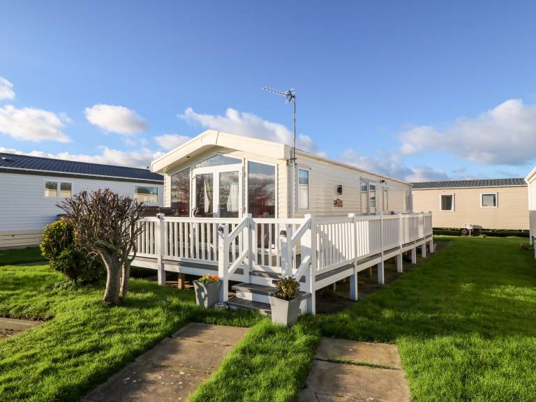Children-friendly nice cottage with garden & pool | Beach view | Pets allowed — photo 3