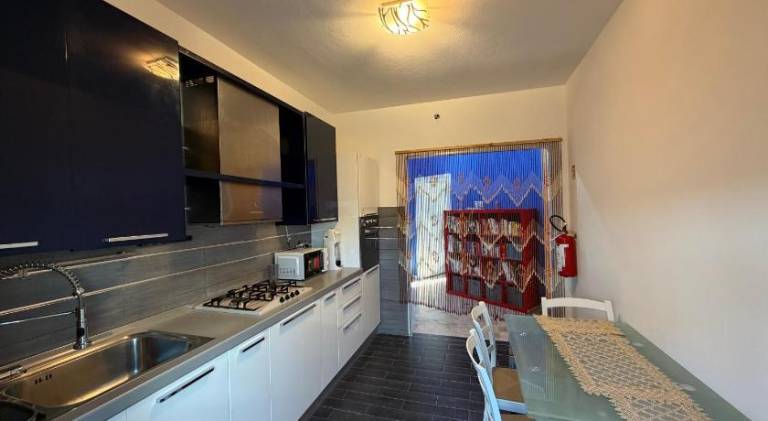 Holiday apartment with jacuzzi — photo 3
