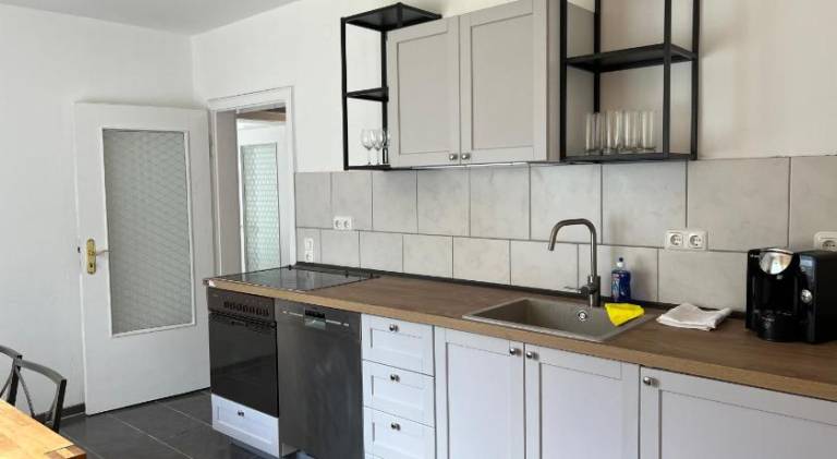 Nice holiday apartment with patio & garden | Pet-friendly — photo 2