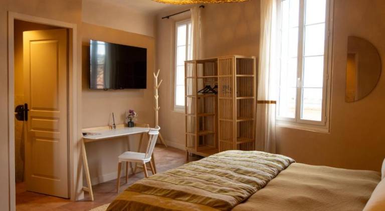 LE CLOS DES AROMES — photo 2