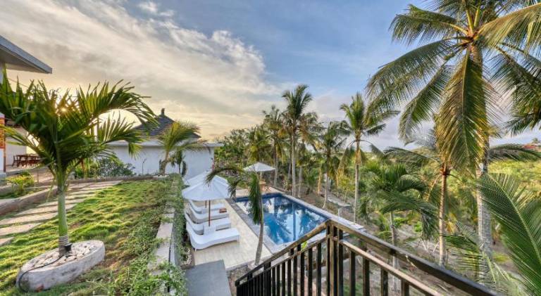 Kelingking Puri Suci Villa — photo 2