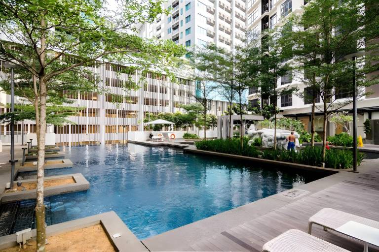 Rental apartment with pool, sauna & garden | Near Petronas Towers | Dogs allowed — photo 2
