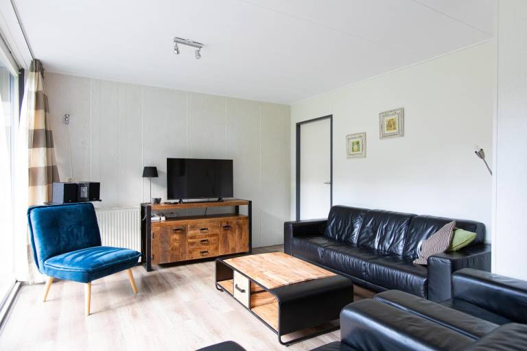 Detached holiday bungalow for six people