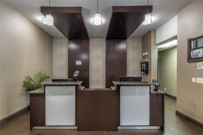 Best Western Plus Lee's Summit Hotel & Suites — photo 5