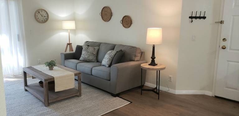 Condo  Agoura Hills