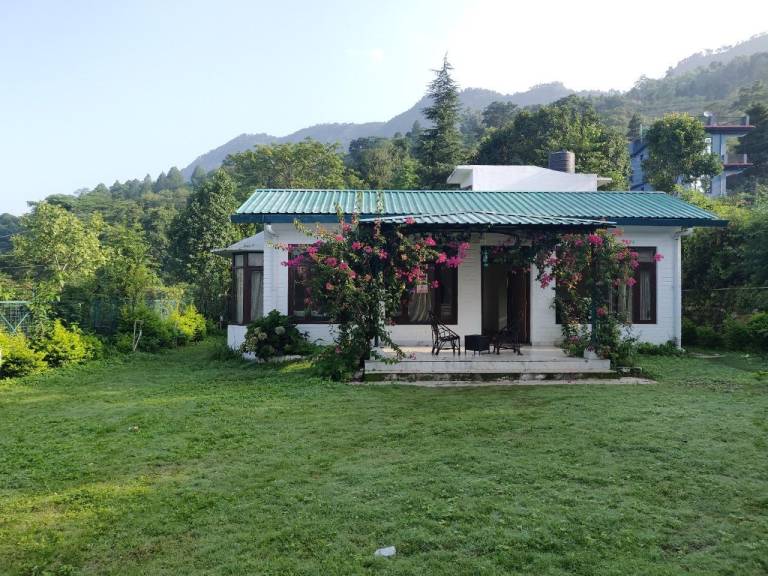 The Mountford’s, ‘Arcadia’, Cottage. Bhimtal in Bhimtal