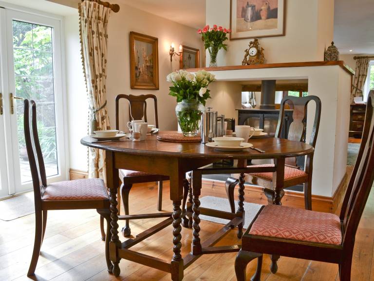 Cottage with yard | River view — photo 4