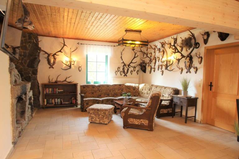 Vacation home with barbecue, patio & pool | Pets allowed — photo 2
