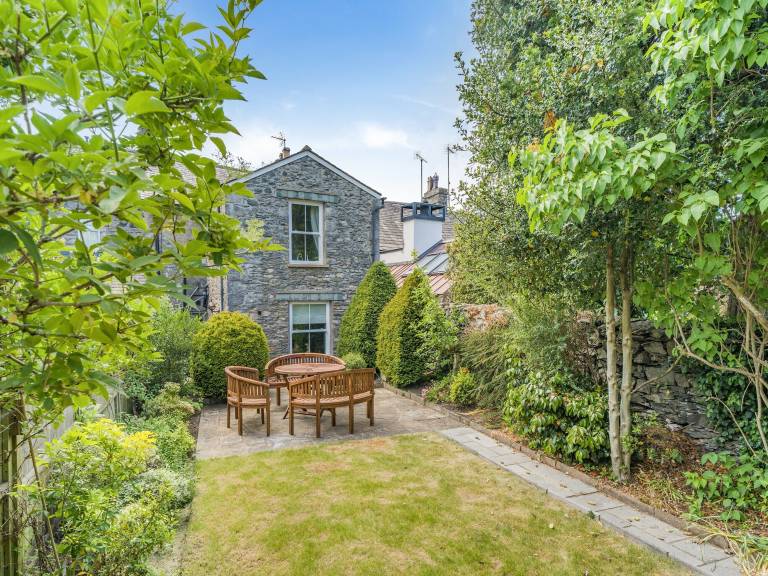Cottage Grange-Over-Sands