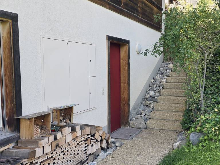 Apartment with patio & grill — photo 4