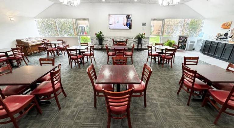 Econo Lodge Wausau - Rothschild — photo 4