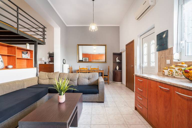 Apartment 'Rafaela's House' with Shared Pool, Wi-Fi and Air Conditioning — photo 5