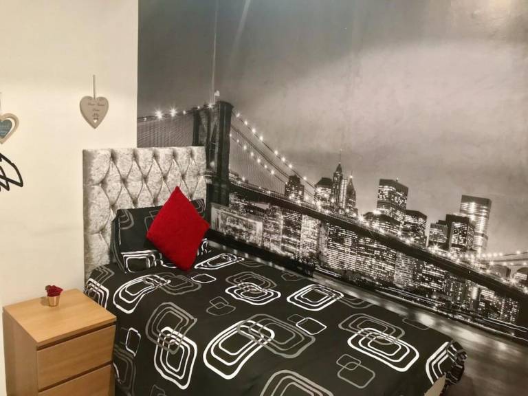 233 Leith Apartment in Edinburgh