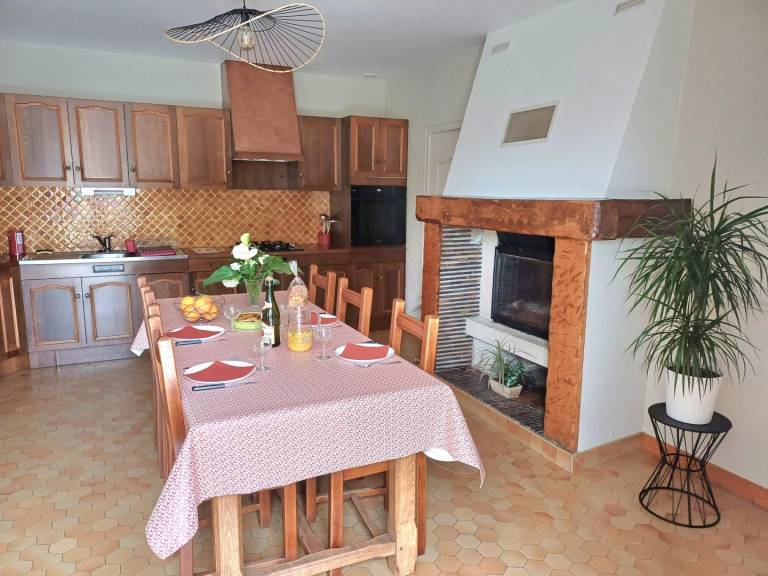 Gite with garden, grill & patio — photo 4
