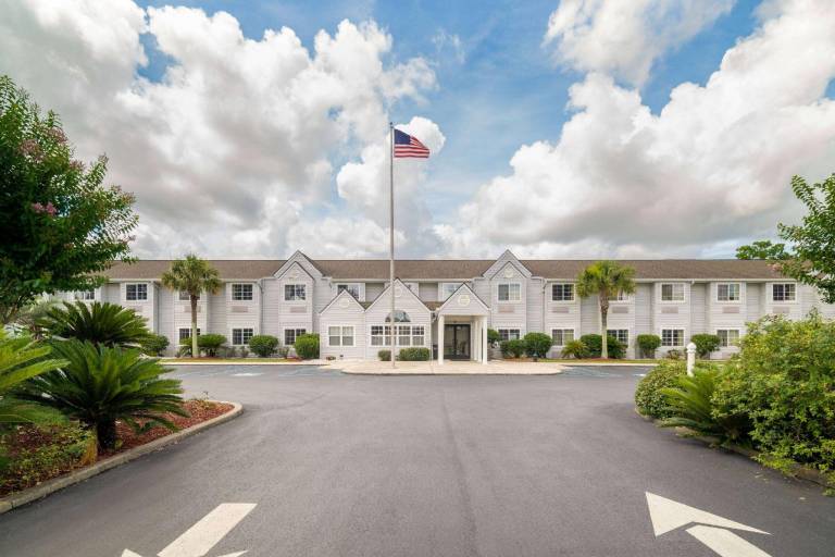 Microtel Inn & Suites by Wyndham Pooler/Savannah — photo 2