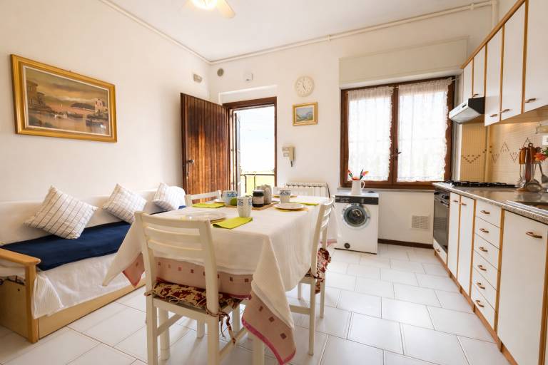 Holiday apartment with 2 rooms for 4 persons — photo 5