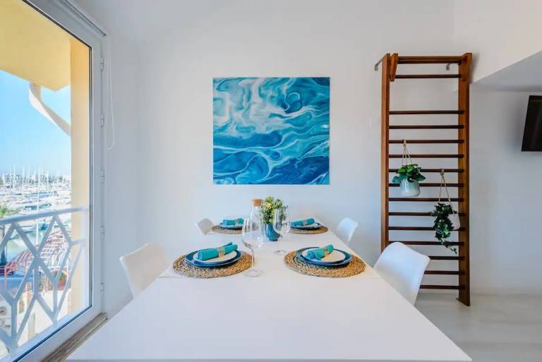 Apartment with 2 rooms for 4 persons — photo 3