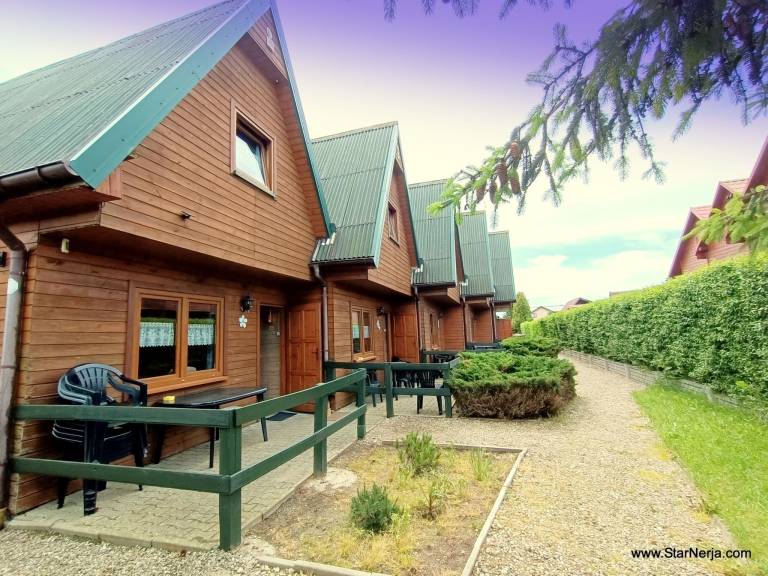 Vacation home with terrace & yard | Pet-friendly — photo 2