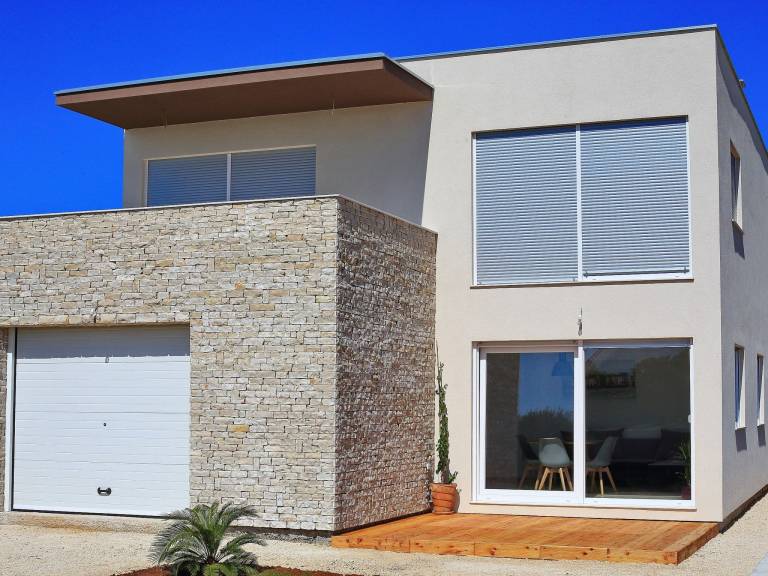 Große Wohnung in Bibinje mit Möblierter Terrasse in Zadar