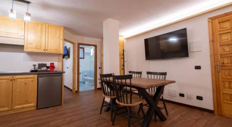 Rental apartment with yard in Pinzolo