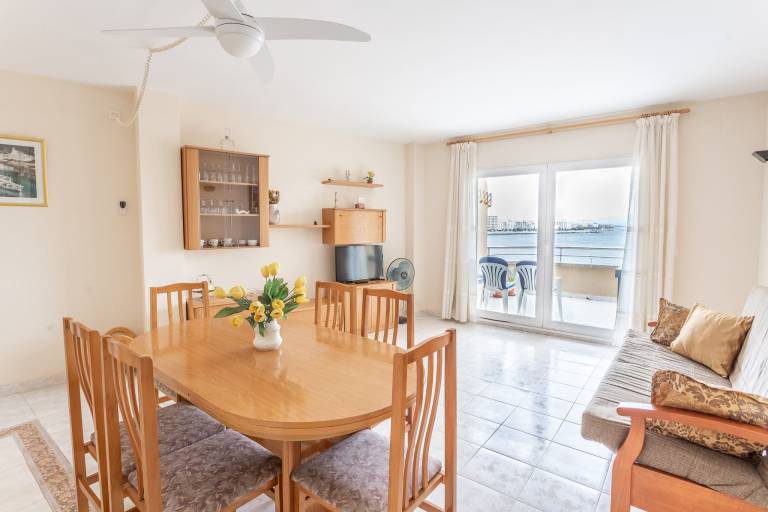 Beautiful holiday apartment with terrace & pool | Beach view | Close to the beach | Pets allowed — photo 3