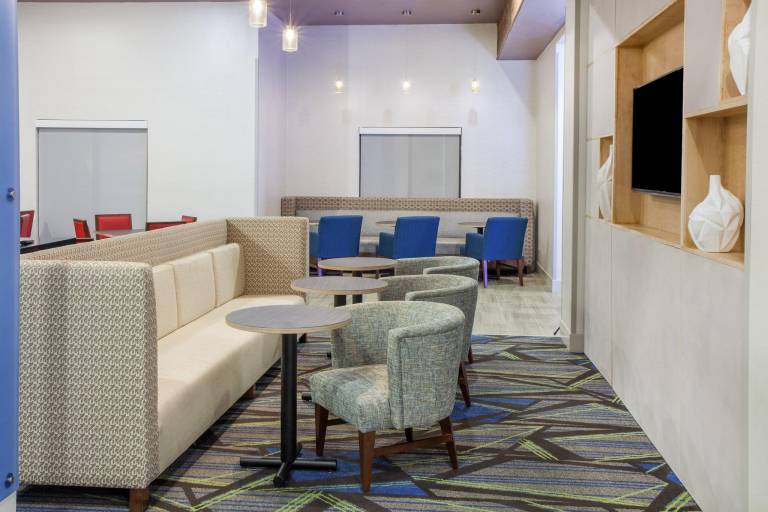 Holiday Inn Express & Suites Texarkana by IHG — photo 4