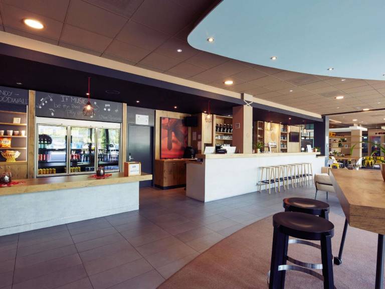 Ibis Zurich Messe Airport Hotel — photo 4