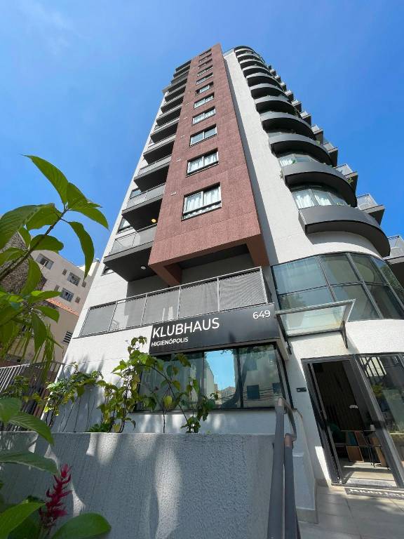 Rental apartment with yard, pool & terrace | Perfect for remote work in Paulista