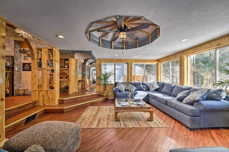 Cabin Russell