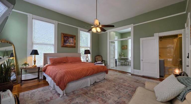 Pleasant holiday apartment | Dogs allowed in Little Rock, AR