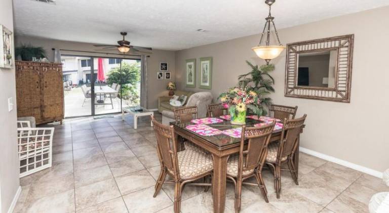 2 BD 2 and half BA Two Story Beach Haven Pet Friendly with Golf Cart — photo 5