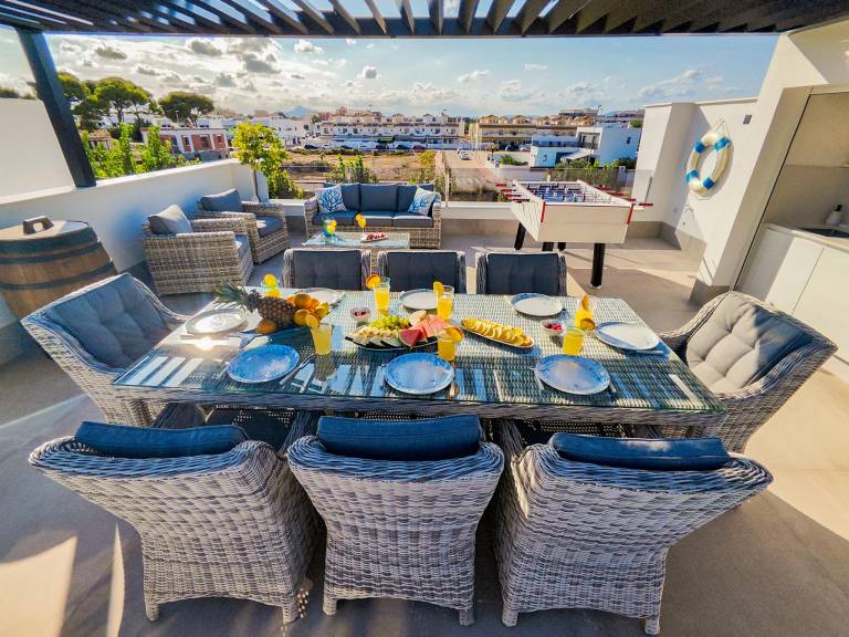 Fully equipped villa with terrace, private pool & hot tub | Pets are welcome — photo 3