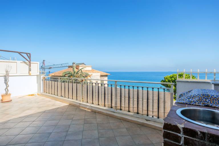 Holiday Home 'Terrazza Sul Mare' with Shared Terrace, Wi-Fi and Air Conditioning — photo 2