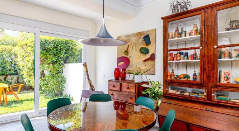 Vacation home with private pool & garden in Lisbon