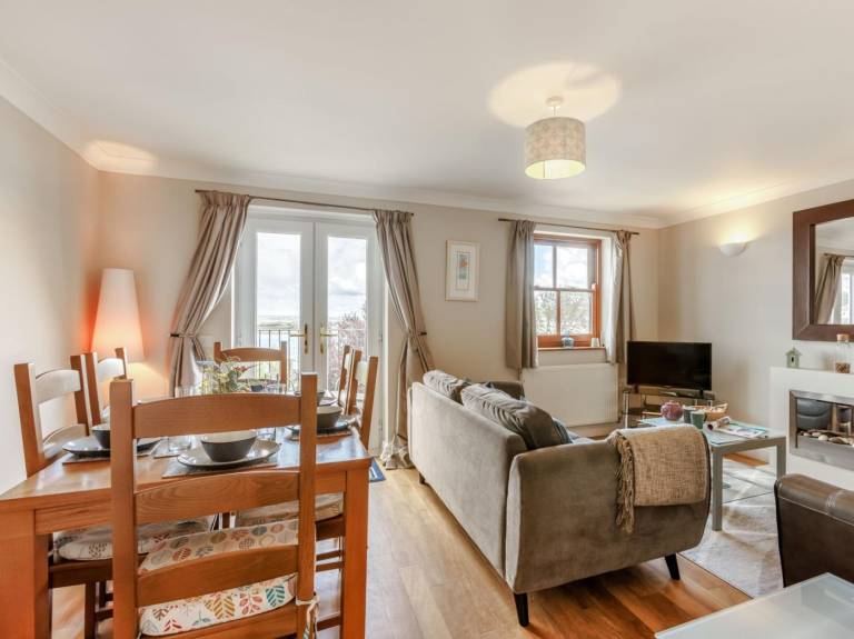 Cottage with yard | Water view in Bideford
