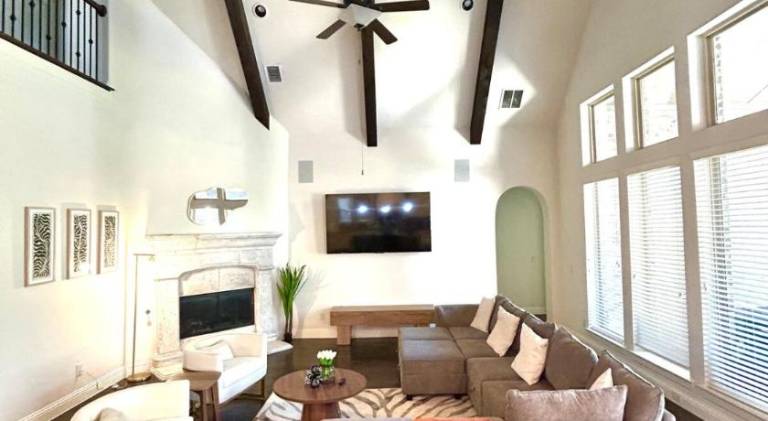 House with jacuzzi | Pets allowed — photo 3