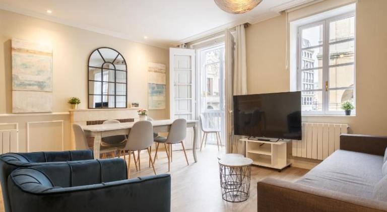 Holiday apartment | Close to Mercado de la Ribera | Pets allowed in Bilbao