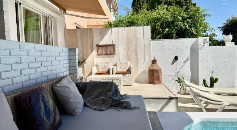 Vacation home with private pool & terrace | Pet-friendly — photo 2