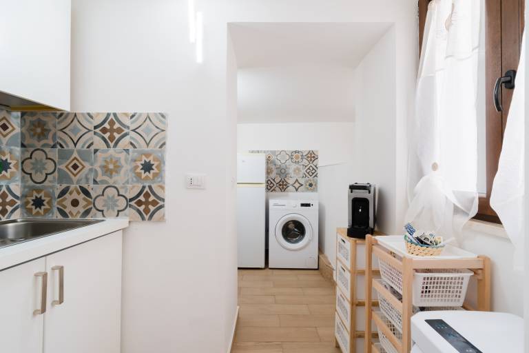 Luxury 12 - Apartment 'Anastasia' with Shared Terrace, Wi-Fi and Air Conditioning — photo 4