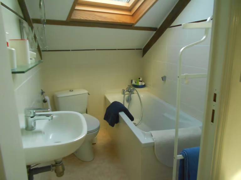 Wonderful apartment with patio, garden & barbecue | Garden view | Dogs allowed — photo 2