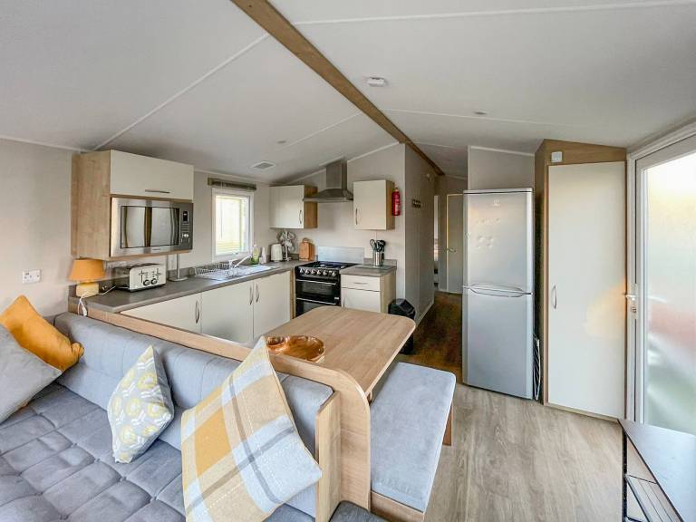 Cottage with terrace, sauna & pool | River view — photo 4