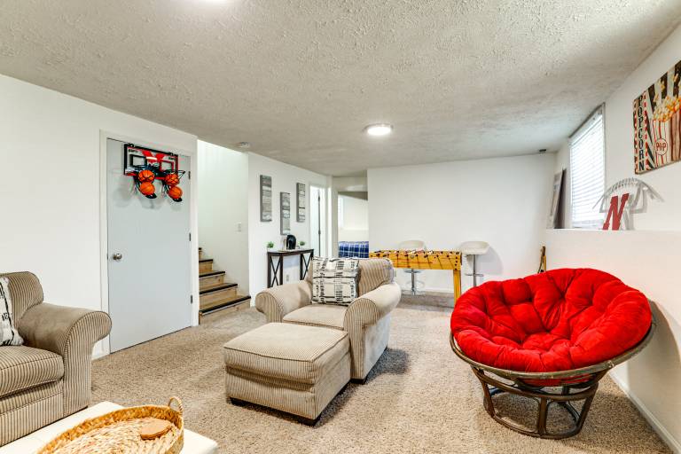3 Mi to UNL & Memorial Stadium: Home w/ Large Yard — photo 4