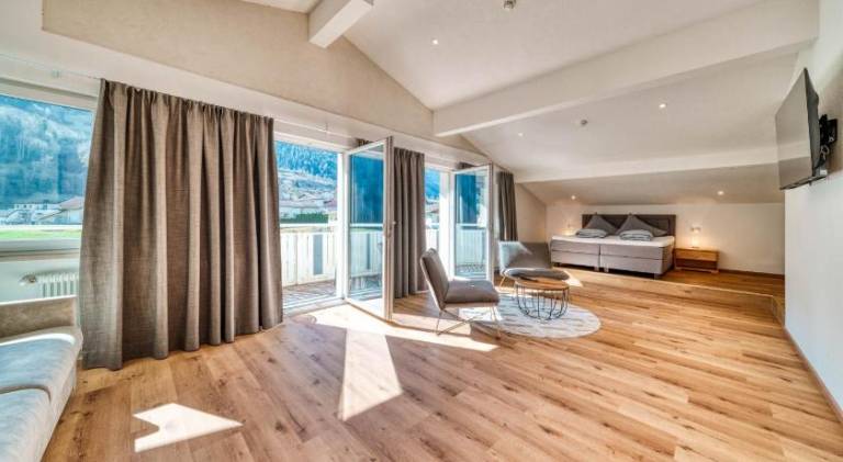 Holiday apartment with 3 rooms for 9 persons — photo 2