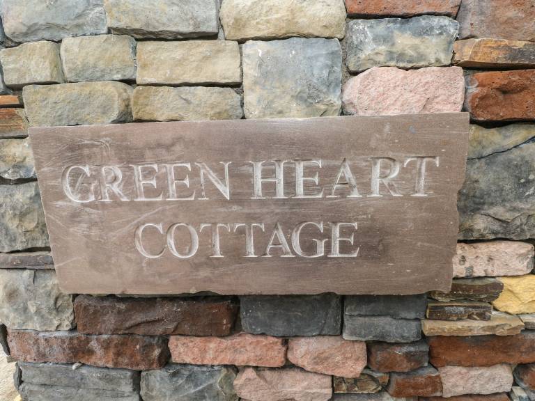 Cottage with garden & hot tub — photo 4
