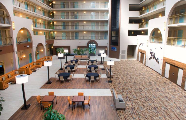 Embassy Suites by Hilton Seattle North Lynnwood — photo 3
