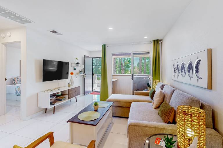 Condo Racquet Club West