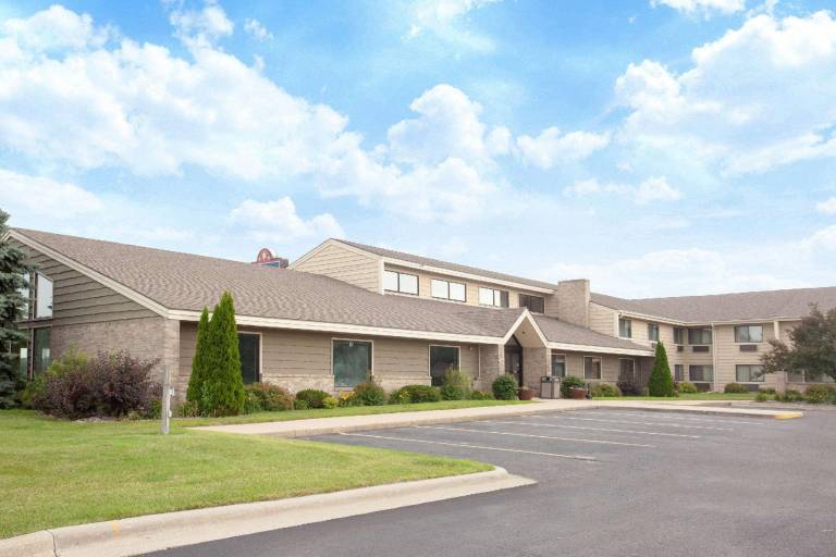 AmericInn by Wyndham Albert Lea in Albert Lea, MN