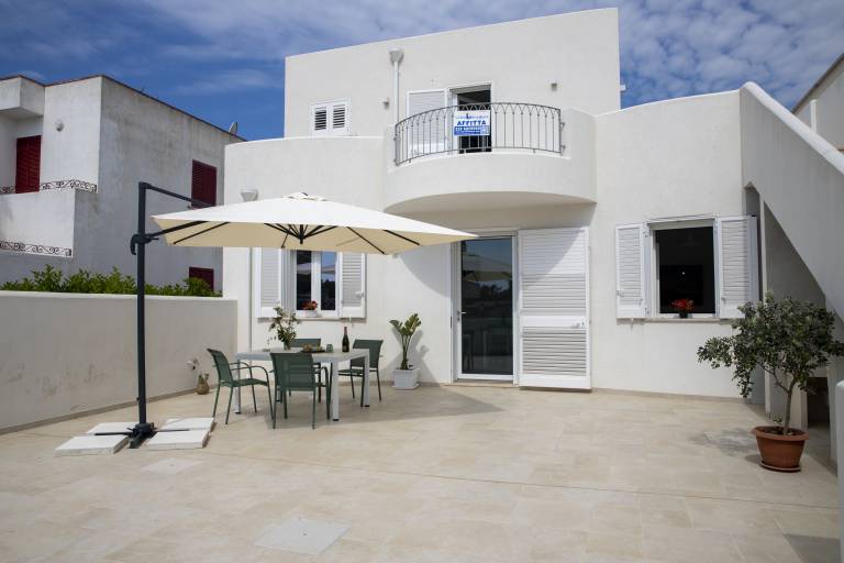 Fully equipped nice rental apartment with terrace & garden | Beach nearby | Dogs allowed — photo 4