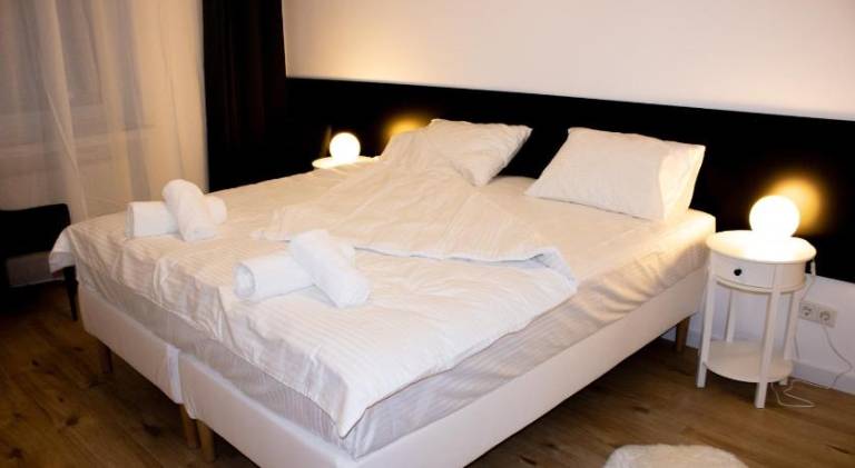 Rental apartment with 1 room for 6 persons in Wuppertal