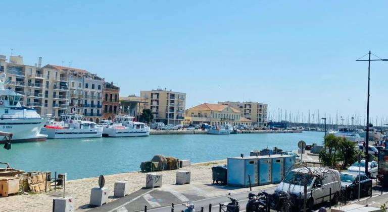 Holiday apartment with 1 room for 5 persons in Sète